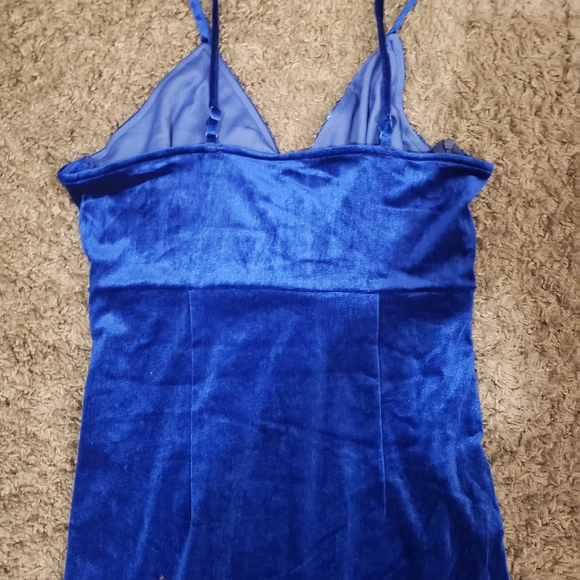 Blue Sequined Dress - Picture 5 of 7